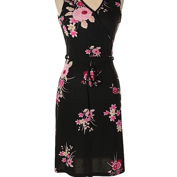 XX21 size L but fits like a small- medium. - Picture 3 of 4